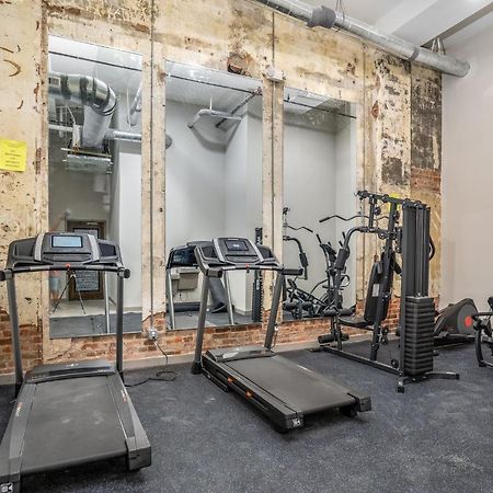 Апартаменты The Davis Lofts At Main Street - Unit 1E Роки-Маунт Экстерьер фото