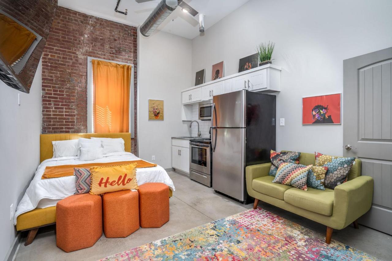 Апартаменты The Davis Lofts At Main Street - Unit 1E Роки-Маунт Экстерьер фото
