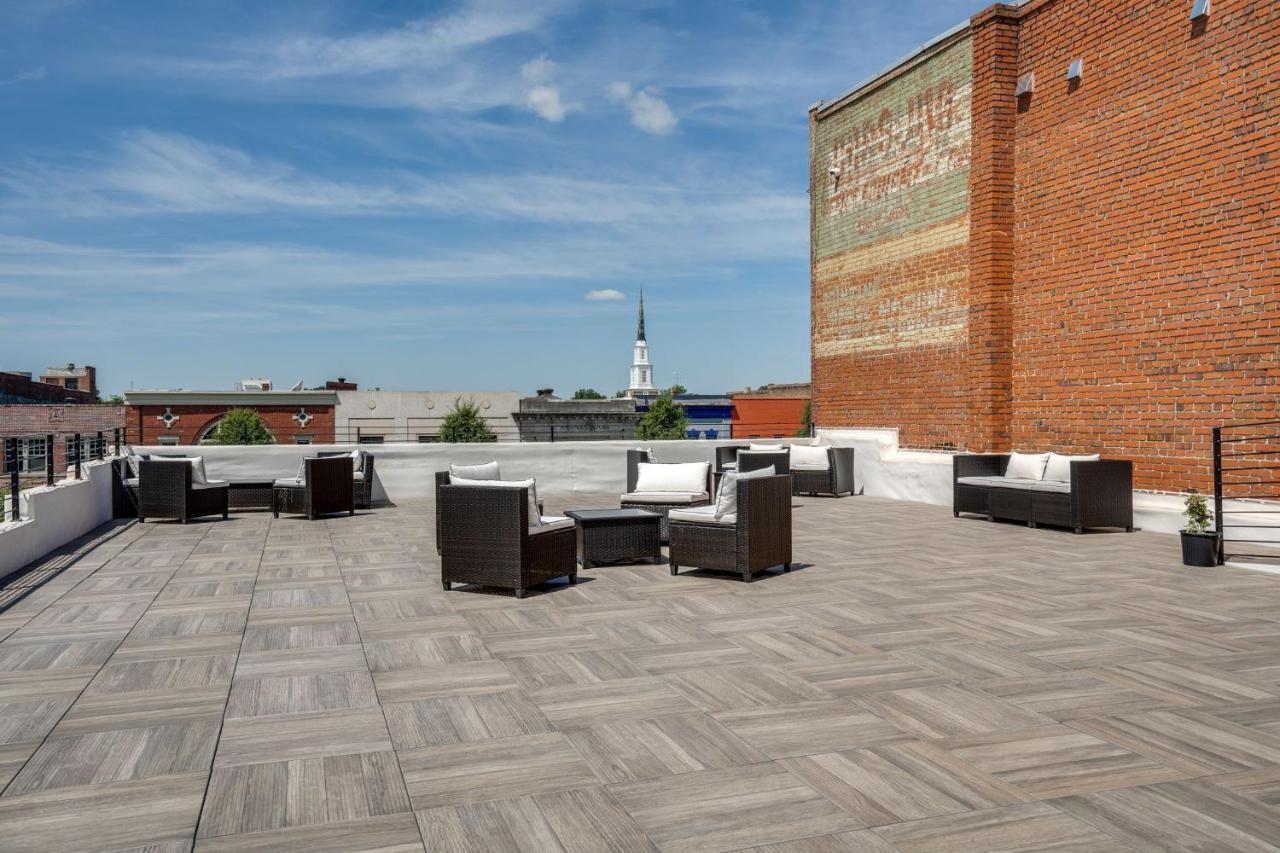 Апартаменты The Davis Lofts At Main Street - Unit 1E Роки-Маунт Экстерьер фото